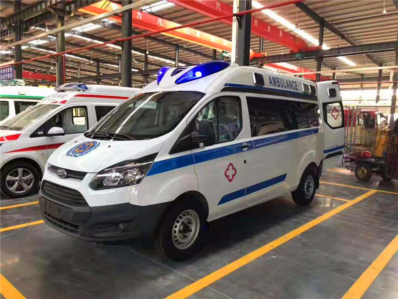 福特新全順V362長軸中頂監(jiān)護型救護車（汽油）