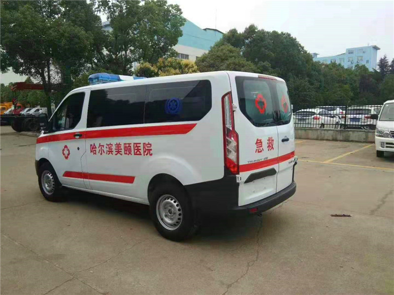 福特新全順V362低頂救護(hù)車（柴油）